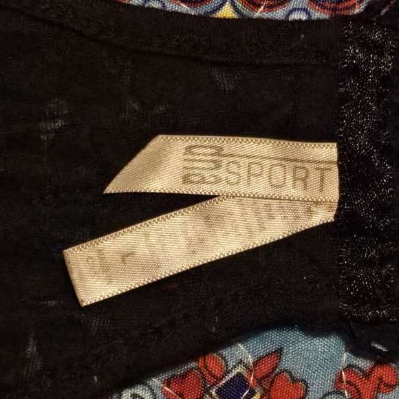 Lacey top - Picture 2 of 3